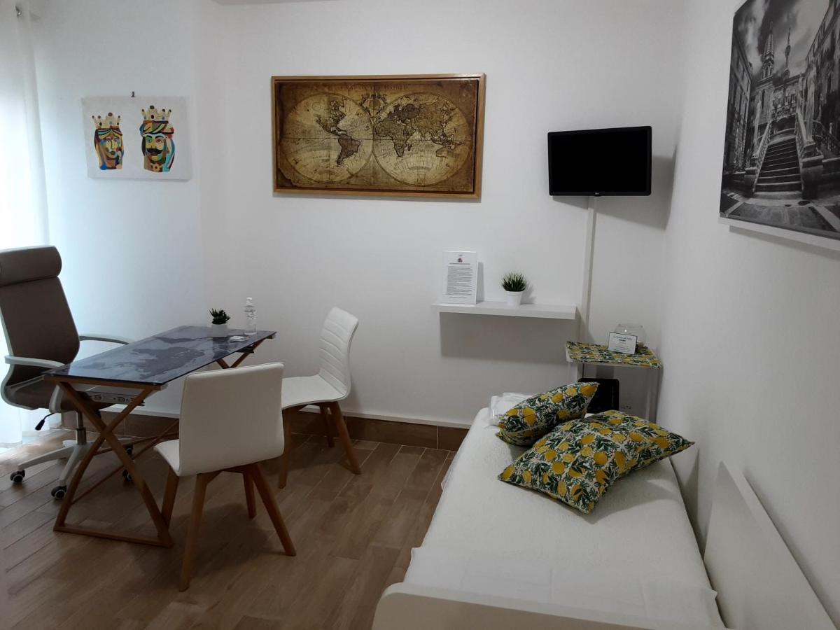 La Camera Di Stella - Ai Normanni Hotel Palermo Buitenkant foto