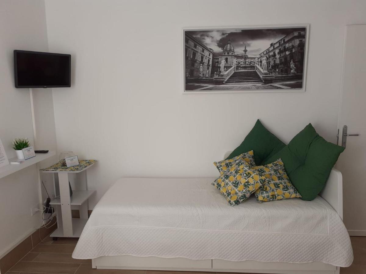 La Camera Di Stella - Ai Normanni Hotel Palermo Buitenkant foto