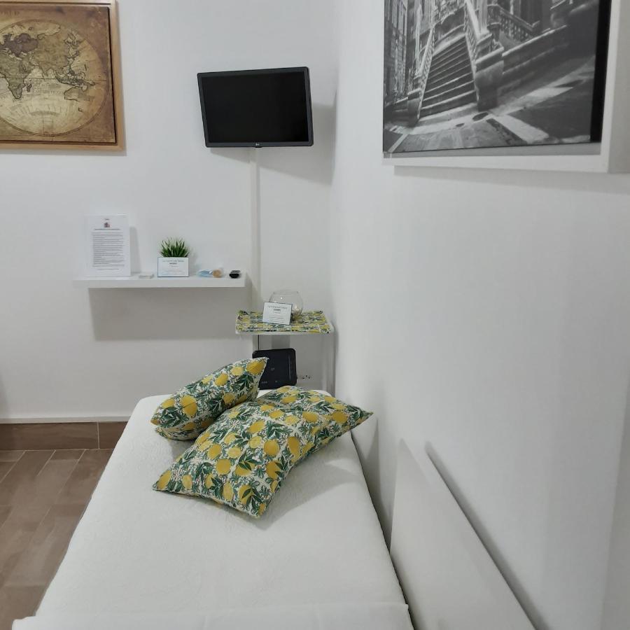 La Camera Di Stella - Ai Normanni Hotel Palermo Buitenkant foto