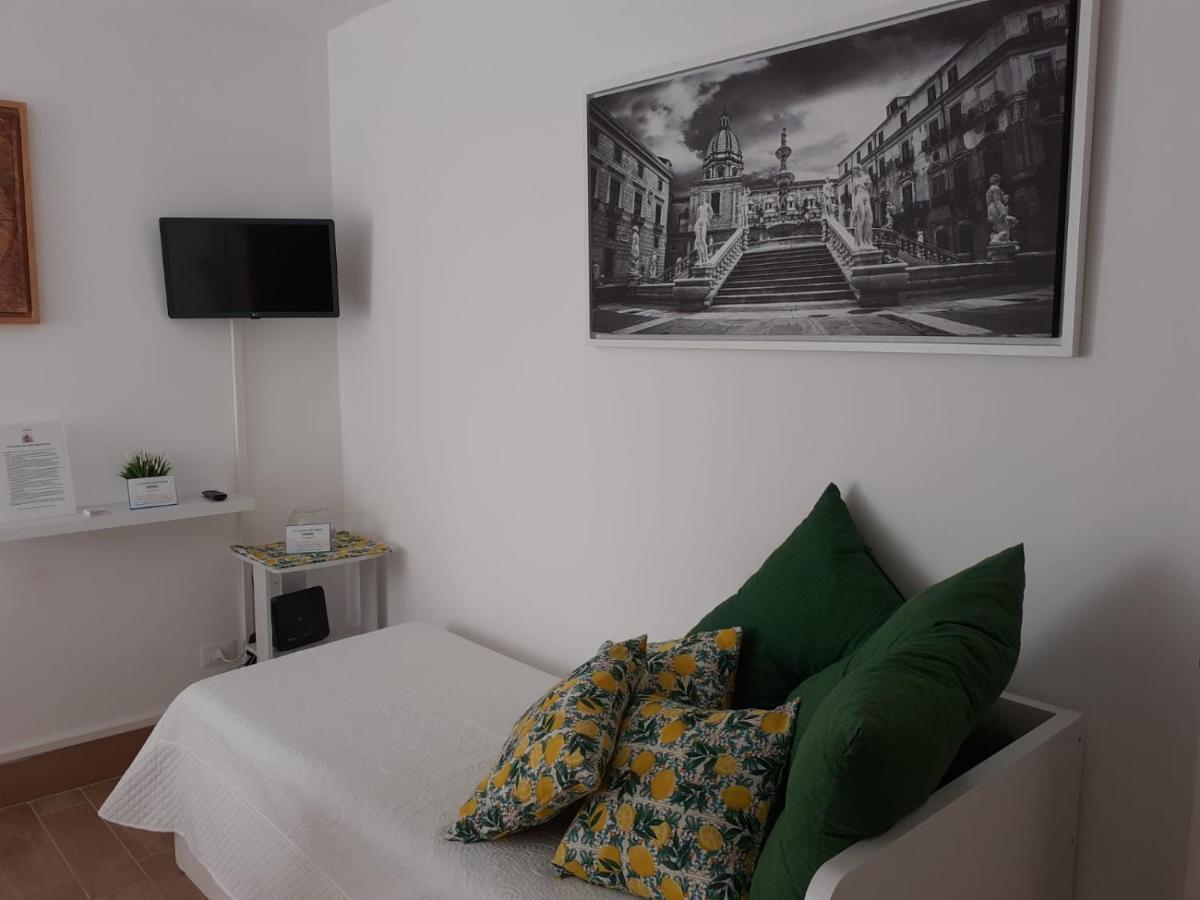 La Camera Di Stella - Ai Normanni Hotel Palermo Buitenkant foto