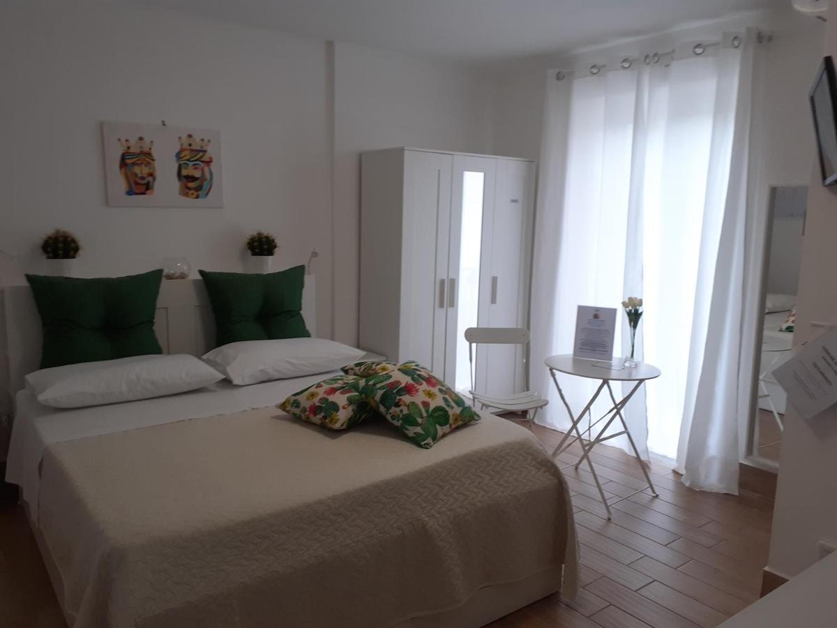 La Camera Di Stella - Ai Normanni Hotel Palermo Buitenkant foto